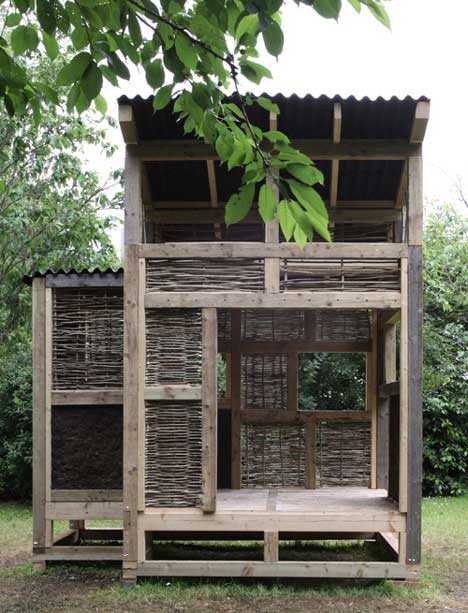 Teahouse by Takeshi Hayatsu and Kristin Trommler Teahouse 木制茶室，禅意。