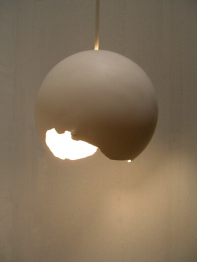 Top Ten at the British Council in Milan jordi-canudas-faura-less-lamp1 鸵鸟蛋壳吊灯