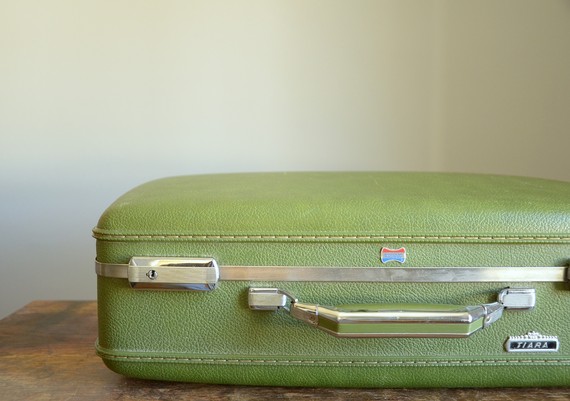 Vintage 1960s American Tourister Tiara Avocado 皮质复古旅行箱绿色的