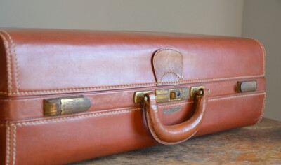 Vintage 1940s Auburn Brown Leather Suitcase 皮质复古旅行箱