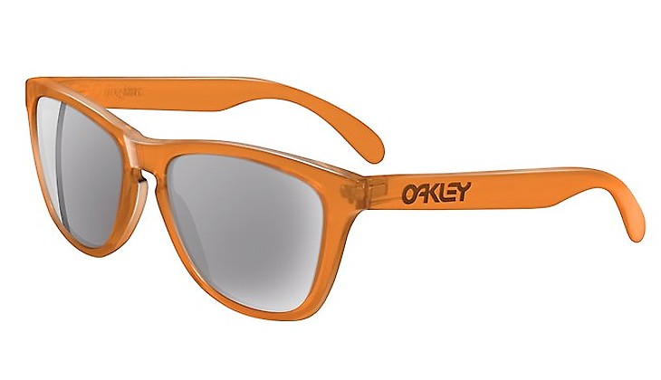 Special Milano | Oakley | 110英镑，橙色的眼镜很好看