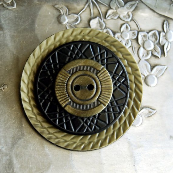 Mandala Vintage Button Brooch 古旧纽扣系列，这个可以当吊坠了