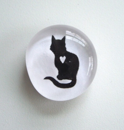 Kitty Love Magnet NEW by tannerglass on Etsy Kitty Love Magnet (NEW)