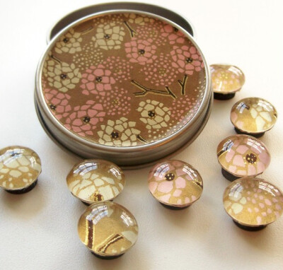 Pink blossoms Magnets and Tin NEW by tannerglass on Etsy Pink blossoms - Magnets and Tin (NEW)