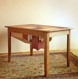 桌子上装有11个音节伦巴舞音乐打击鼓   musicalfurnishings Musical Rumba Table with 11 interchangable percussion drum inserts