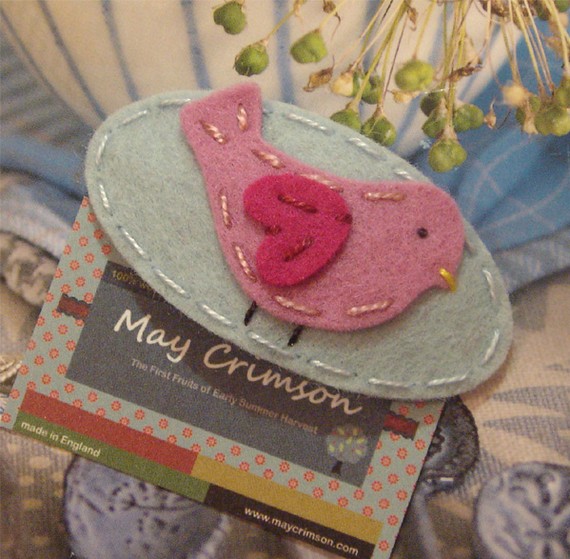 Old pink bird wool felt hair clip pale blue by MayCrimson on Etsy Old pink bird wool felt hair clip -pale blue 小鸟