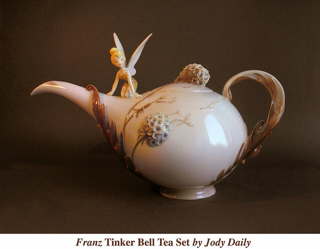 Franz Tinker Bell Teapot by Jody Daily | 这个茶壶很赞啊~