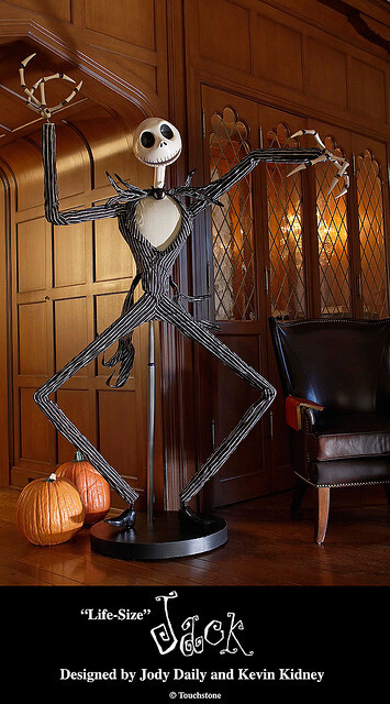 &quot;Life-Size&quot; Jack Skellington Figure | 噢万圣节之王来了