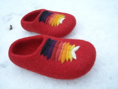 Felted red wool slippers by Grazim on Etsy Felted red wool slippers