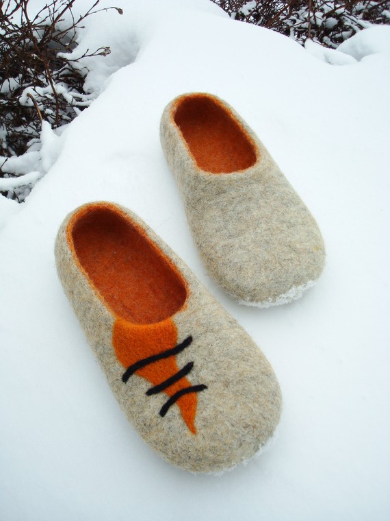 Felted wool slippers by Grazim on Etsy Felted wool slippers