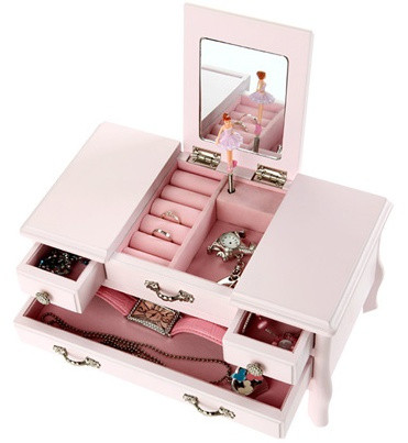 公主芭蕾八音盒首饰盒：可以安放各类首饰，而且还很美，虽然贵了一点但是性价比还是挺高的