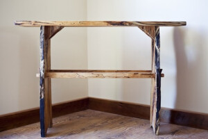 Spaulted Maple table by belairwoodworking on Etsy Spaulted  Maple table. 枫木桌子。