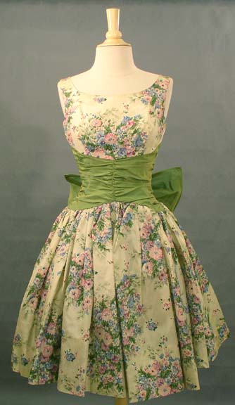 The Sweetest Floral Taffeta 1950&#39;s Cocktail Dress VINTAGEOUS VINTAGE CLOTHING 190刀