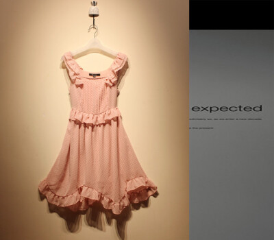 浪漫淡粉色波点连衣裙，ma*k2011年正品