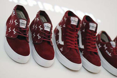 酒红色的荡漾，Vans Syndicate x WTAPS Burgundy “Bones” Collection<a class='shortlnk' href='/s/0fdf09ef02e66d0' target='_blank' title='http://www.kidulty.com/news/id/news/16814'>http://duitang.com/s/0…