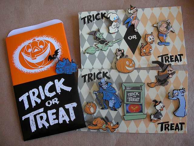 Trick or Treat Pin Set