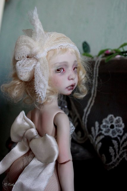 娃娃你眼神为什么这么悲伤