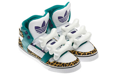 摩登家族，adidas Originals by Jeremy Scott 2011年秋冬季新款JS Bones<a class='shortlnk' href='/s/0fdefb6159374b3' target='_blank' title='http://www.kidulty.com/news/id/news/16914'>http://duitang.com/s/…