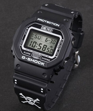 著名手表品牌Casio 与知名动漫ONE PIECE海贼王联名推出的DW-5600腕表。
