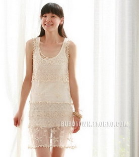 镂空钩花背心    <a class='shortlnk' href='/s/0129c7a838410abd0' target='_blank' title='http://item.taobao.com/item.htm?id=12238349121'>http://duitang.com/s/0129c7a838410abd0</a>