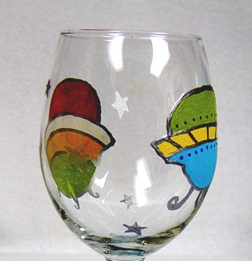 美酒UFO杯~~ UFO Hand Painted Wine Glass