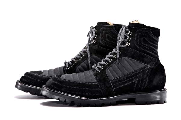 有别传统登山靴设计，White Mountaineering 2011 秋冬季度皮靴<a class='shortlnk' href='/s/1ce2c6fd8c63fd84' target='_blank' title='http://www.kidulty.com/news/id/news/17017'>http://duitang.com/s/1ce2c6fd8c63fd84</a>