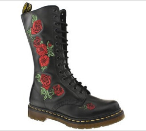  Dr Martens 经典限量 刺绣玫瑰14格绑带短靴 马丁靴