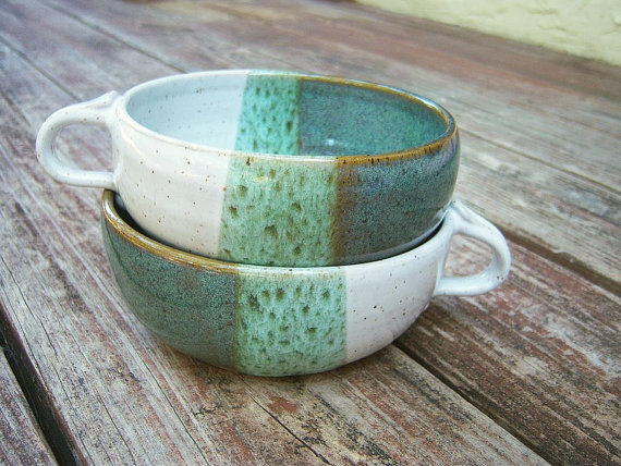 Sea Mist and White One Handle Stoneware Bowls by dorothydomingo陶土杯子