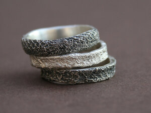 银色蕾丝戒指