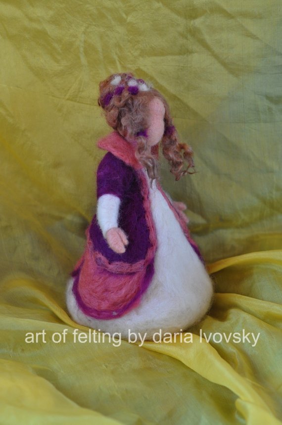 Needle felted PrincessWaldorf inspired standing by darialvovsky Needle felted Princess-Waldorf inspired standing doll-Soft sculpture 毛毡公主玩偶