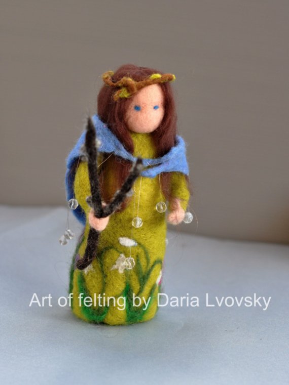 Needle felted Spring MaidenWaldorf inspired by darialvovsky 毛毡玩偶