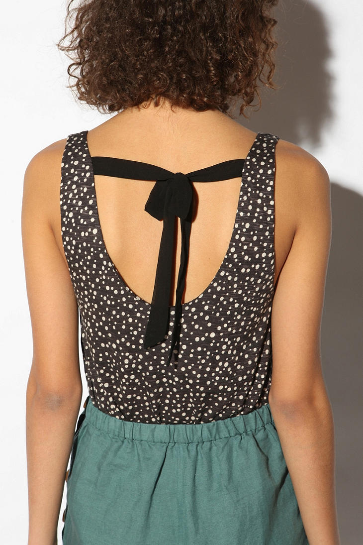 UrbanOutfitters.com &gt; Kimchi Blue Tie-Back Printed Tank Top