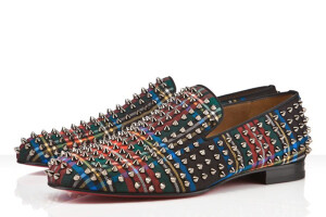 经典与时尚的完美契合，Christian Louboutin Rollerboy Spike ‘Tartan’<a class='shortlnk' href='/s/1ce2c8cf344f299f' target='_blank' title='http://www.kidulty.com/news/id/news/17245'>http://duitang.com/s/1ce2c8cf344f299f</a>