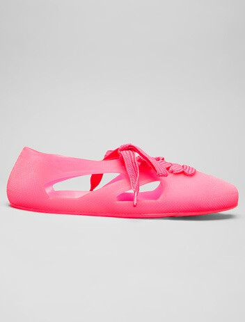 F Troupe Bathing Shoe in pink