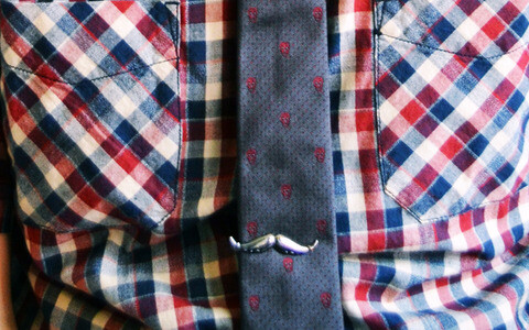 MOUSTACHE TIE CLIP