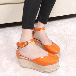 欧美新款漆皮搭扣浅口简约厚底鞋松糕跟女凉鞋