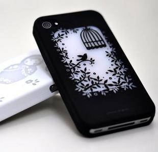 Pivot 硅胶磨砂Iphone 4 case、<a class='shortlnk' href='/s/17a03920b8746a828' target='_blank' title='http://item.taobao.com/item.htm?id=7519836185'>http://duitang.com/s/17a03920b8746a828</a>