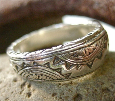 Arching Sunrise engraved solid sterling silver ring by CosmosMoon Arching Sunrise engraved solid sterling silver ring