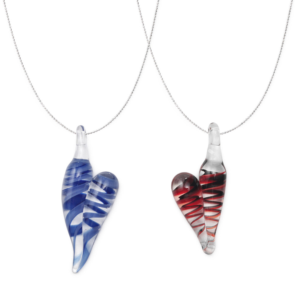 GLASS HEART NECKLACE