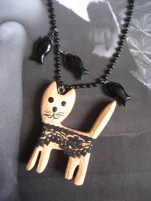 蕾丝边小猫和鱼