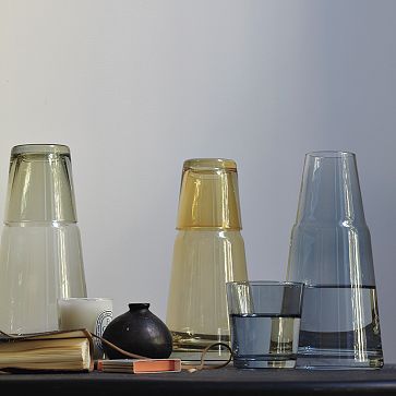 eau de nuit night carafe<a class='shortlnk' href='/s/06de700989b8867f8' target='_blank' title='http://www.westelm.com/products/colored-glass-carafe-c121/?pkey=call-sale'>http://duitang.com/s/06de700989b8867f8</a>