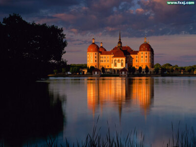 守一座空城等一个故人 the castle of Edward