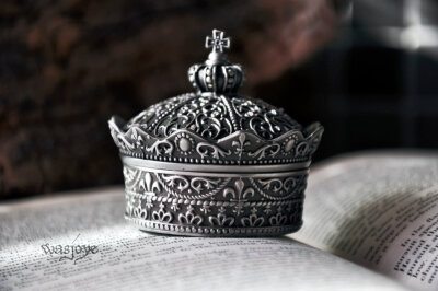 古典欧式 伊莎之冕 经典王冠异型 公主首饰盒 饰品盒
