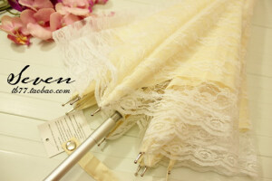 七日单 超梦幻款 白色蕾丝 双层防晒 遮阳伞。双层 一层是蕾丝 很仙。