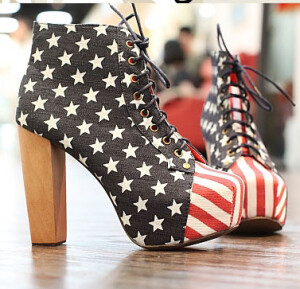 女鞋。简衣素行，亦或者浓妆艳抹，都只是为了让你喜欢。