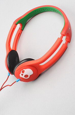 The Icon 2 Headphones w/ Mic in Red by Skullcandy | Karmaloop.com - Global Concrete Culture