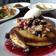 tom wid / Pinterest french toast with honey butter and rice krispies. omg, gigi&#39;s miami.