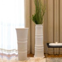 宝齐莱 时尚 落地 陶瓷 花瓶 现代 家居装饰 黑-白 两色 T536