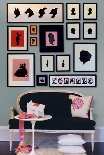 I like this gallery wall<a class='shortlnk' href='/s/03a6af4894a48f16c' target='_blank' title='http://marketplace.apartmenttherapy.com/stores/graham-moss'>http://duitang.com/s/03a6af4894a48f16c</a>