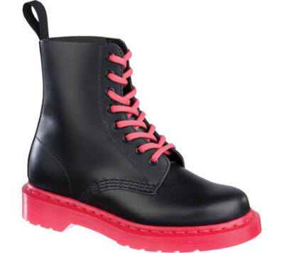 Dr.Martens Pascal8孔靴 两色入 男女同款（未含运费）